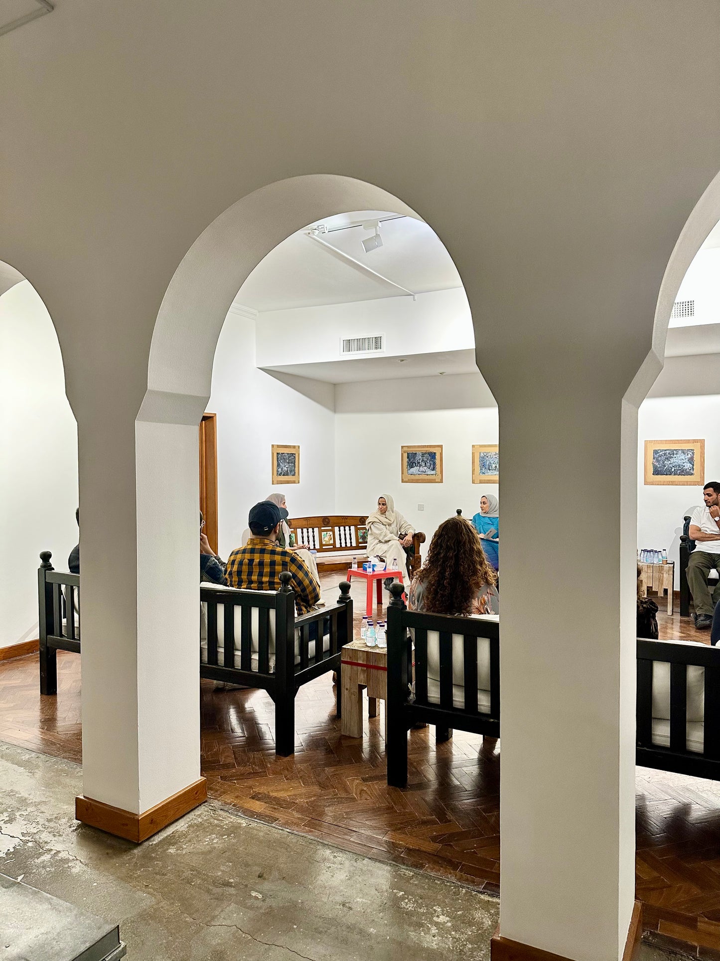 Al Riwaq Majlis: Lammat Hekaya